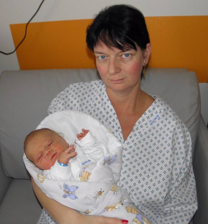 Filípek Driečný se narodil 21. dubna paní Daniele Pinkasové z Petrovic. Po porodu miminko vážilo 3740 g a měřilo 50 cm.