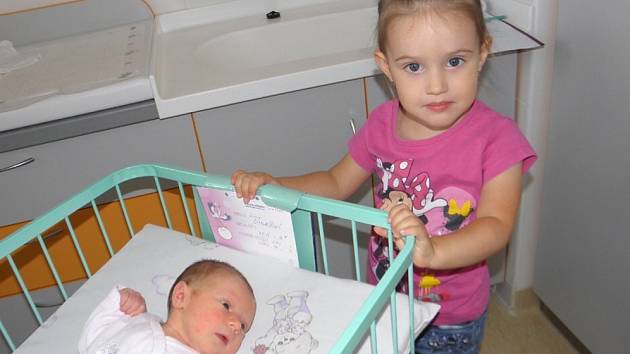 Lucinka se narodila 4. září mamince Taťáně Cingrošové z Karviné. Po narození malá Lucinka vážila 2870 g a měřila 49 cm.