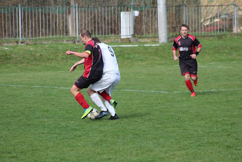 Derby mezi Těrlickem a Slovanem Havířov nabídlo zajímavý fotbal a osm branek.