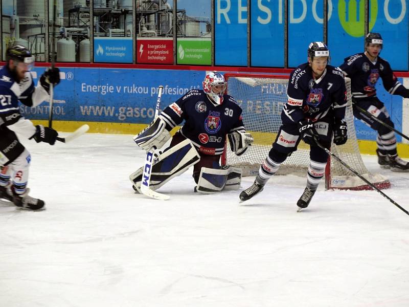 Havířovští hokejisté (v bílém) zdolali Benátky 4:2.