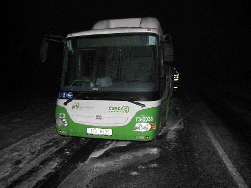 Následky požáru autobusu s pohonem na zemní plyn v Českém Těšíně. 