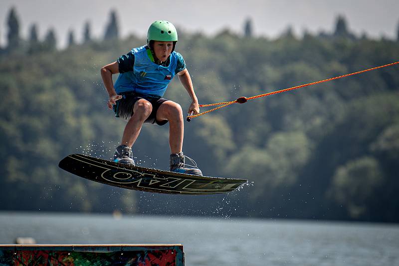 Wakeboardové mistrovství republiky proběhlo na Těrlické přehradě.