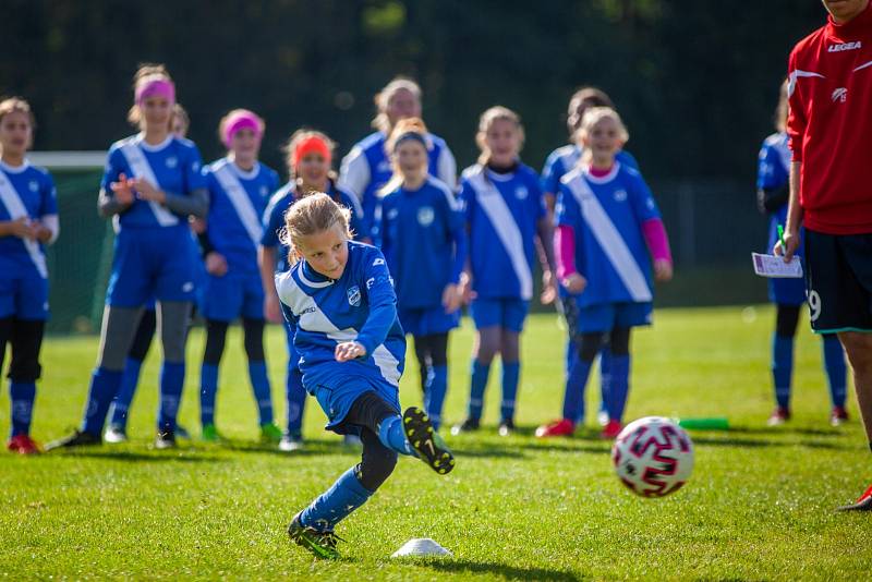 Fotbalový turnaj mladých hráček v Orlové ovládly juniorky MSK.