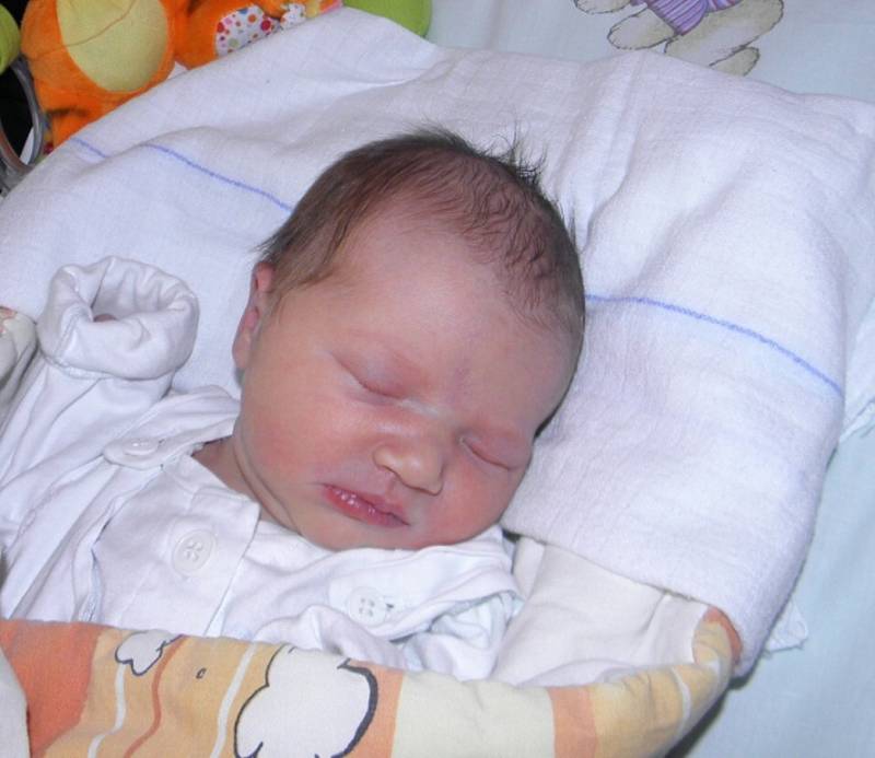 Terezka Machýlová se narodila 12. dubna mamince Zuzaně Vilímové z Karviné. Po porodu Terezka vážila 3860 g a měřila 51 cm.