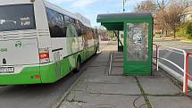 Současná podoba autobusového nádraží v Českém Těšně. Na tomto místě má vyrůst moderní dopravní terminál.