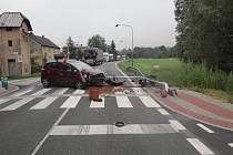 Naštěstí bez zranění se obešla čtvrteční ranní nehoda, při které řidič zboural i semafor v karvinských Loukách.