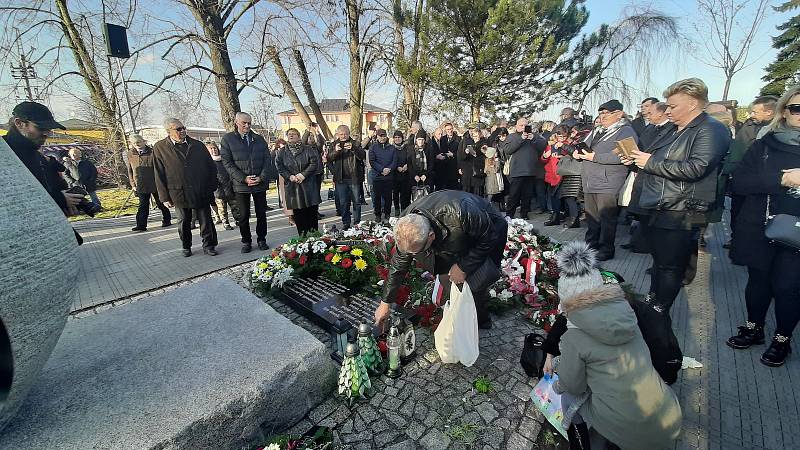 Ve Stonavě se konala vzpomínková akce na horníky, kteří před rokem zemřeli při výbuchu metanu v Dole ČSM.