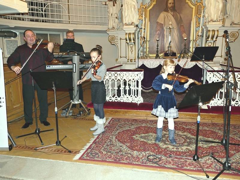 Předvánoční koncert s Jiřím Erlebachem v Havířově.