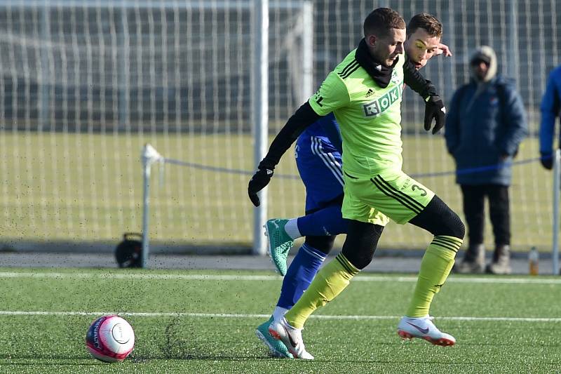 Fotbalové derby Baník Ostrava (modré dresy) - MFK Karviná 1:1.