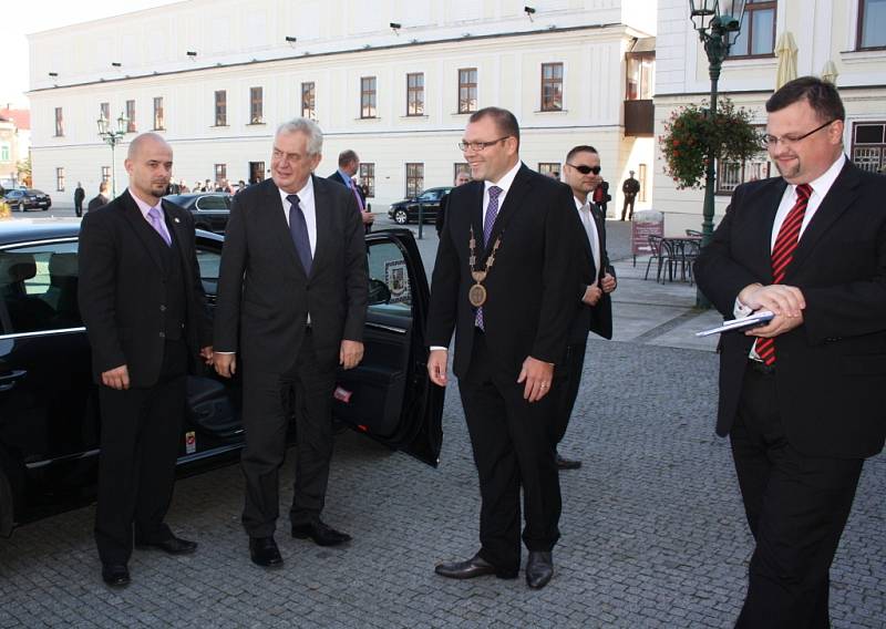 Prezident Zeman při návštěvě Karviné.