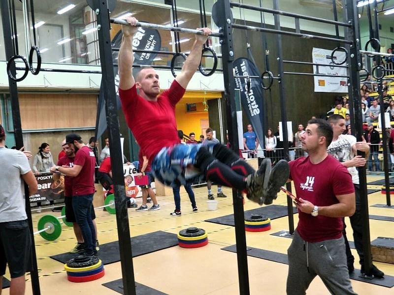 Ve vzpěračské hale Milana Romana v Havířově se v sobotu konal 2. ročník mezinárodního závodu Superior 14 Open test couple. Celodenního sportovního klání se zúčastnilo celkem 64 mužských dvojíc z České republiky, Polska a Slovenska.