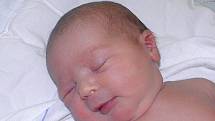 Nelinka Ptáčníková se narodila 9. prosince mamince Katřině Bezové z Orlové. Po narození Nelinka vážila 3430 g a měřila 49 cm.