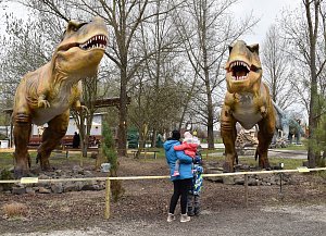 DinoPark Ostrava v sobotu po zimní přestávce přivítal první návštěvníky, 1. dubna 2023.