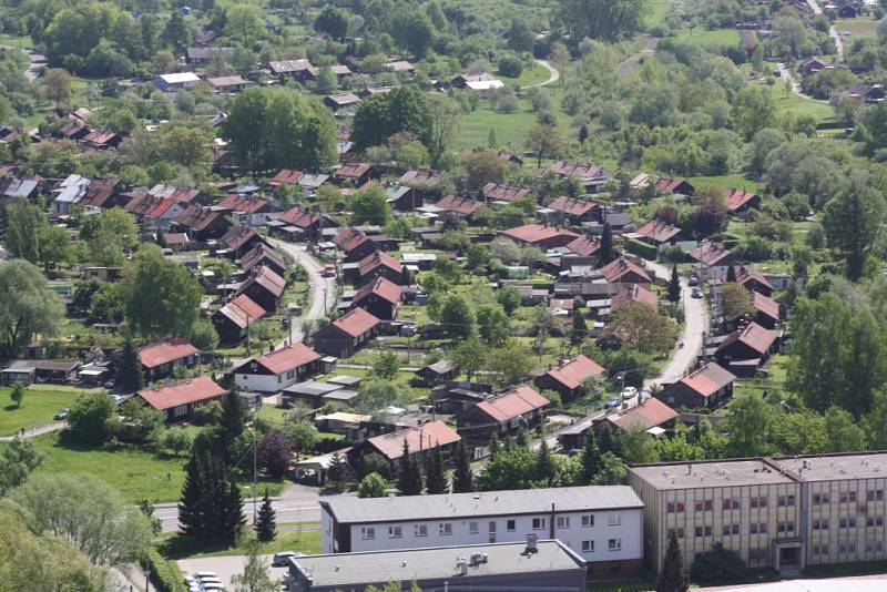 Výhled z těžní věže bývalého Dolu František v horní Suché. 