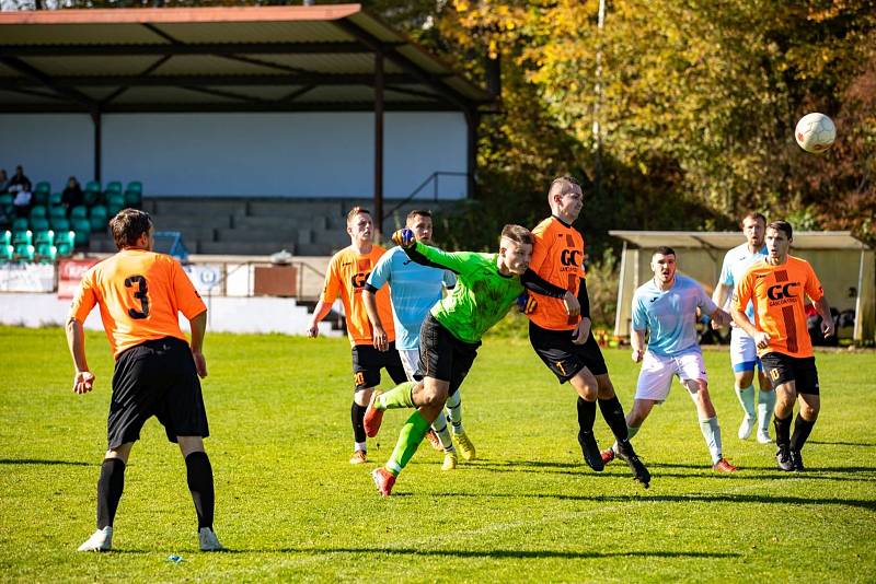 Zápas 12. kola okresního přeboru Karvinska Horní Suchá B - Gascontrol Havířov 2:3.