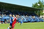 Havířovští fotbalisté (v modrém) přehráli Nový Jičín 2:0.