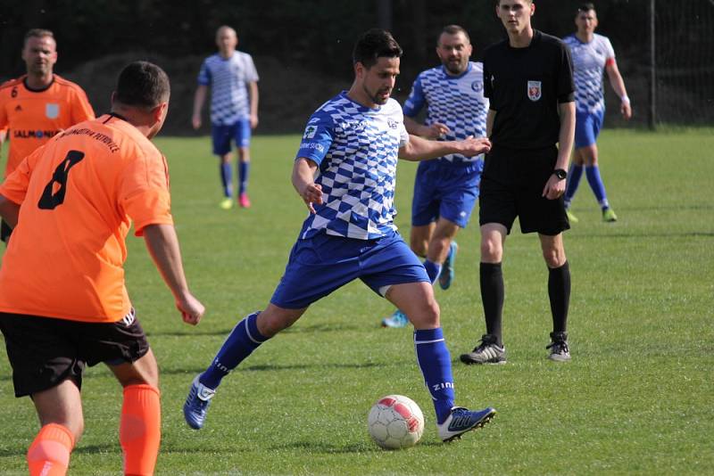 Horní Suchá doma nečekaně ztratila s béčkem Petrovic (v oranžovém).