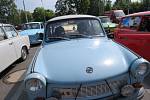 Téměř třicet starých automobilů značky Trabant představil v sobotu dopoledne na náměstí Republiky v Havířově Veterán Trabant klub z Bohumína.