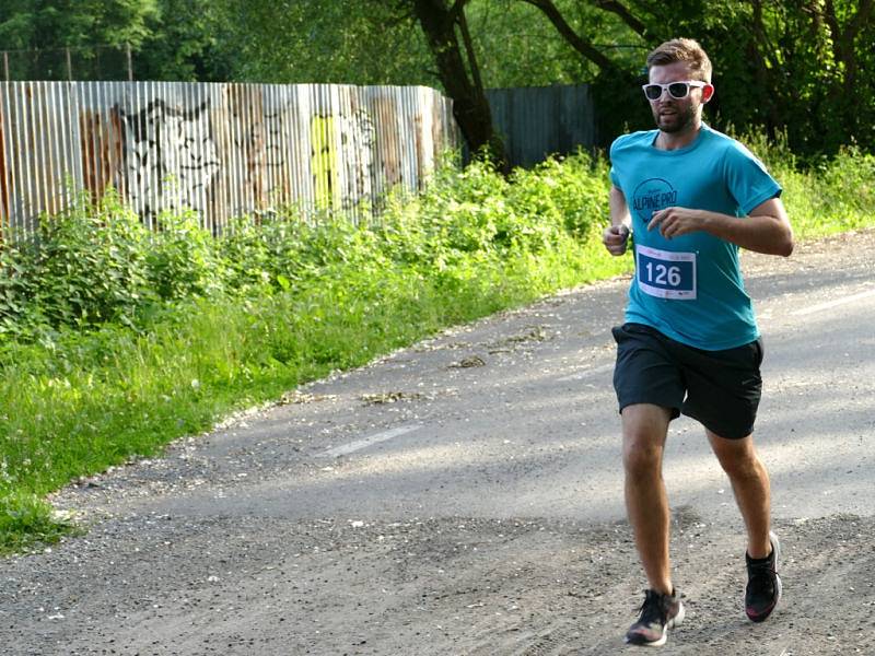 Velkému zájmu se těšil ve středu za horkého slunečného počasí v Havířově bronzový závod Olympijského běhu.