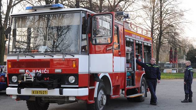 Cisterna hasičů ze Záblatí Líza po renovaci. 