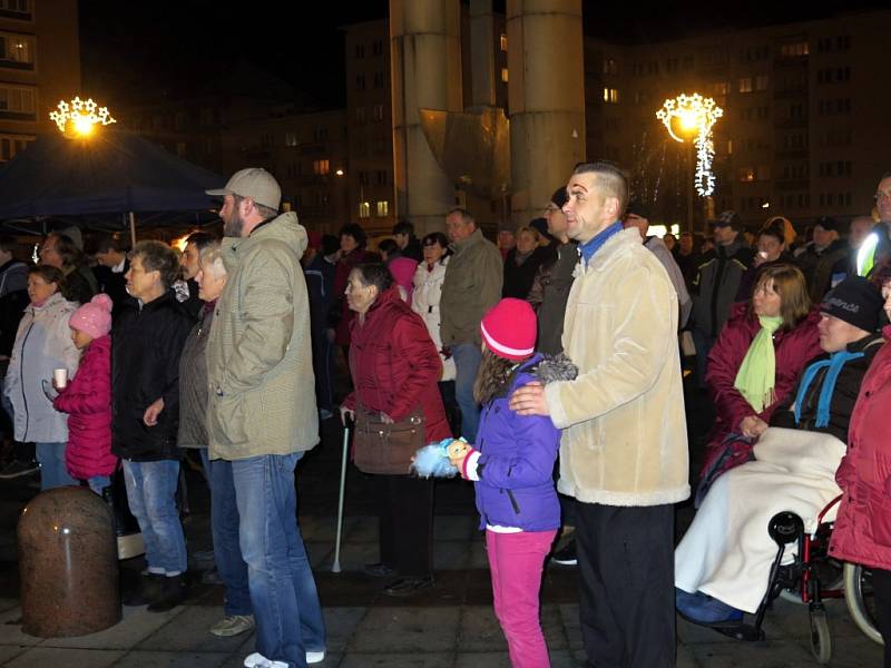 Tradiční společná půlnoční mše několika církví ve 22 hodin v centru Havířova. 