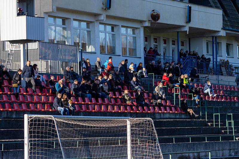 Zápas 16. kola krajského přeboru Slavia Orlová - Český Těšín 1:2.