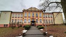 Doubrava. budova základní školy z roku 1910.