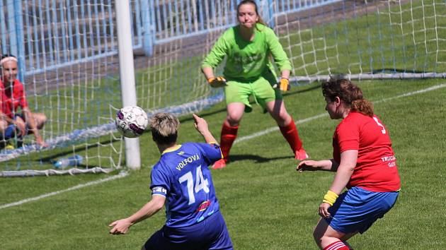 Fotbalistky Havířova zvládly i utkání s Veřovicemi.