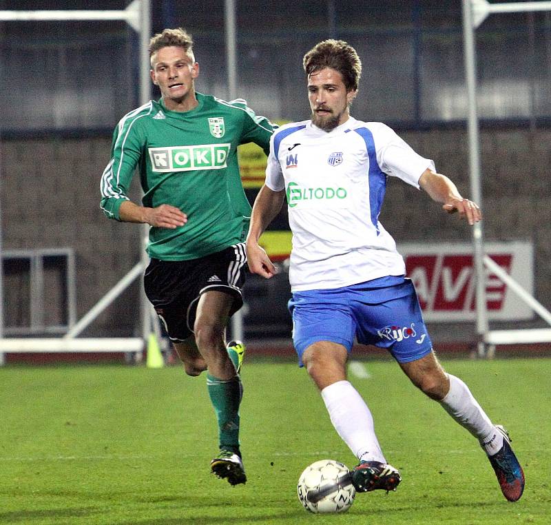 Karvinští fotbalisté (v zeleném) prohráli v Ústí nad Labem.