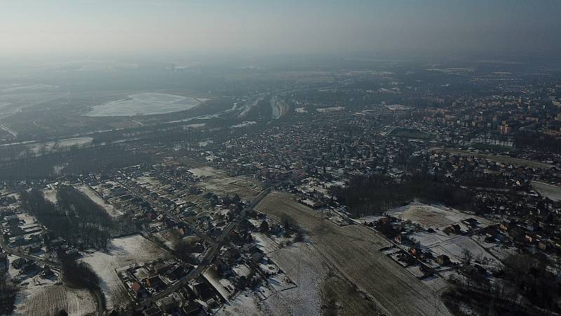 Pohled na karvinské panorama z Rájského kopce.