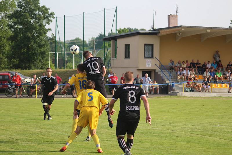 V sousedském derby šlo o hodně. Lutyni (ve žlutém) nakonec remíza 1:1 se Záblatím stačila k postupu do I.A třídy.