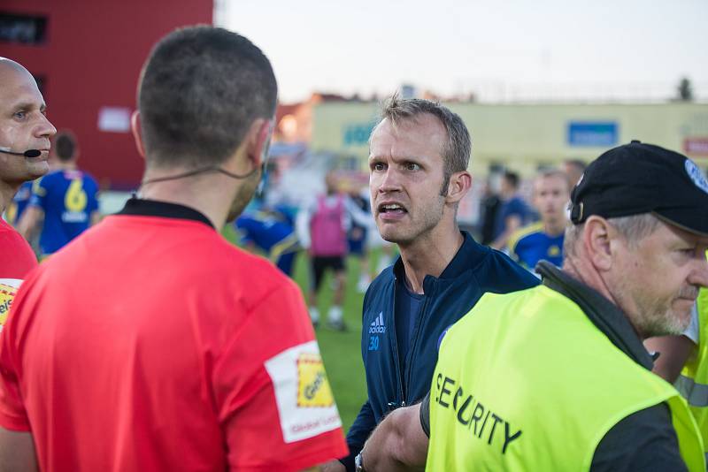 Odvetné utkání baráže o účast v první fotbalové lize mezi FC Vysočina Jihlava a MFK Karviná.