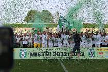Fotbalisté MFK Karviná porazili v posledním zápase sezony Třinec 1:0, vyhráli druhou ligu (FORTUNA:NÁRODNÍ LIGA) a vybojovali postup do první ligy.