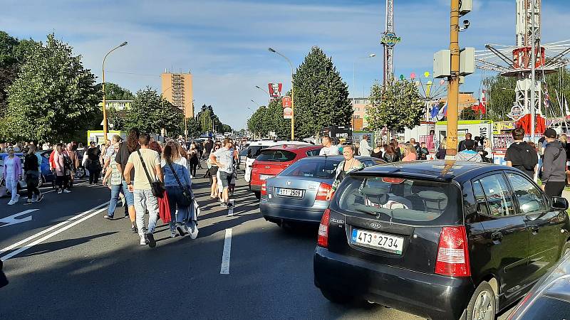 Na Havířovských slavnostech došlo v sobotu (3. 9. 2022)  odpoledne k nehodě kolotoče. Zraněno bylo 17 lidí včetně dětí