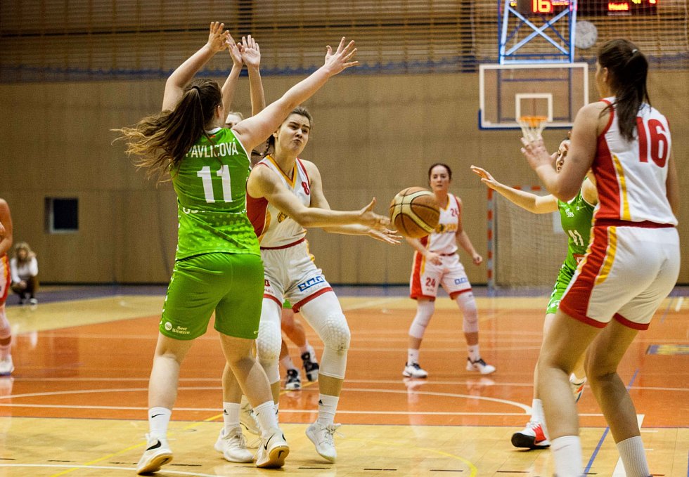 Moravskoslezský deník | Basketbal žen: Havířov - Ostrava | fotogalerie