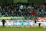 V posledním utkání 19. kola nejvyšší fotbalové soutěže porazili Karvinští (v bílém) Zlín 1:0.