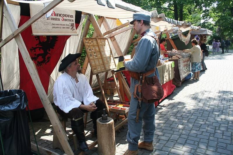 Slavnostním průvodem odstartovaly v sobotu oslavy 150 let fungování Lázní Darkov. Lázeňský park se vrátil do druhé poloviny 19. století.