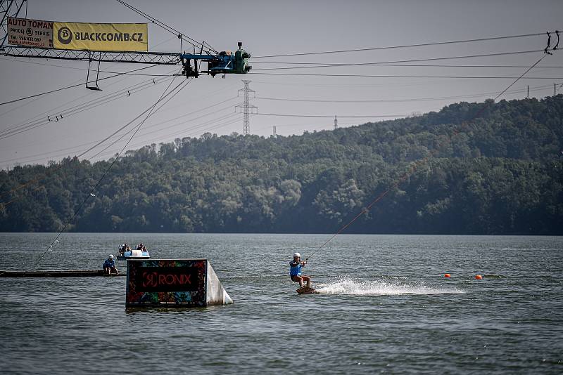 Wakeboardové mistrovství republiky proběhlo na Těrlické přehradě.