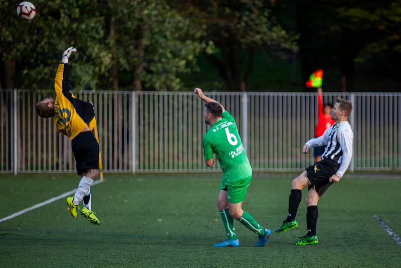 Orlovský Baník Fučík (zelené dresy) přehrál Baník z Rychvaldu 3:2.