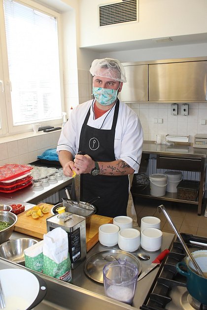David Valíček - kuchař, který baví lidi a učí je vařit - Frýdecko-místecký  a třinecký deník