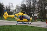 Posádka vrtulníku rychlé záchranné služby zasahovala ve středu dopoledne v Karviné, lékaři již ale žel danému muži nedokázali pomoci.