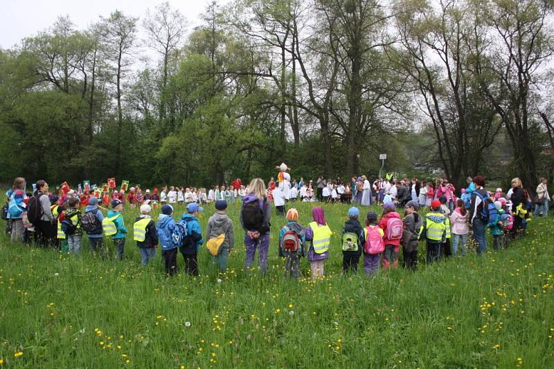 Havířovští školáci vyhnali z města zimu a přivítali jaro. 