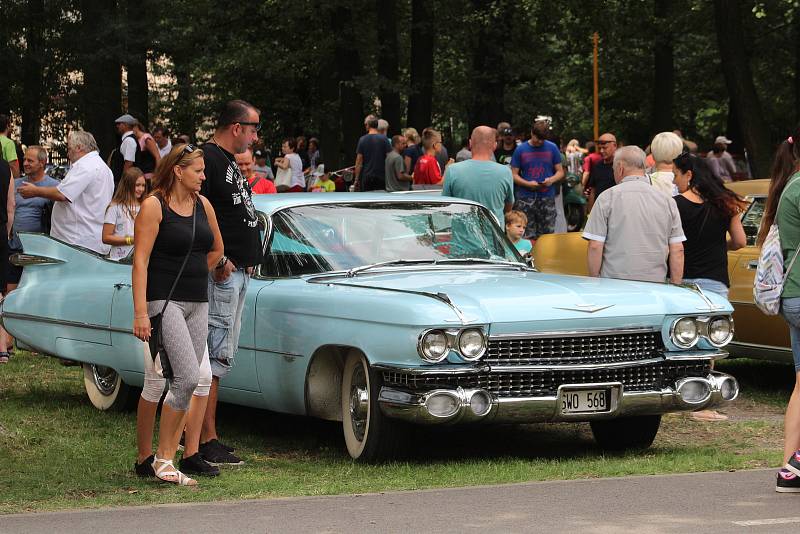 Do Bohumína se 3. srpna 2019 sjelo na 122 historických vozů na setkání řidičů starých aut a motocyklů, které pořádal Veteran car club Ostrava.