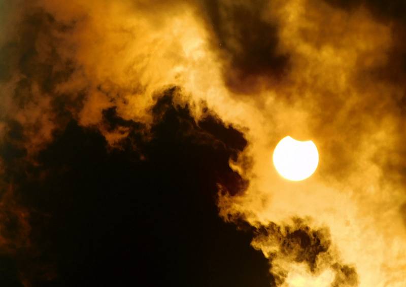 Částečné zatmění Slunce v Havířově.