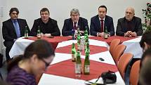 Setkání občanů s předsedou KSČM Vojtěchem Filipem a poslanců a zastupitelů KSČM v Domě kultury města Ostravy 12. března 2018.