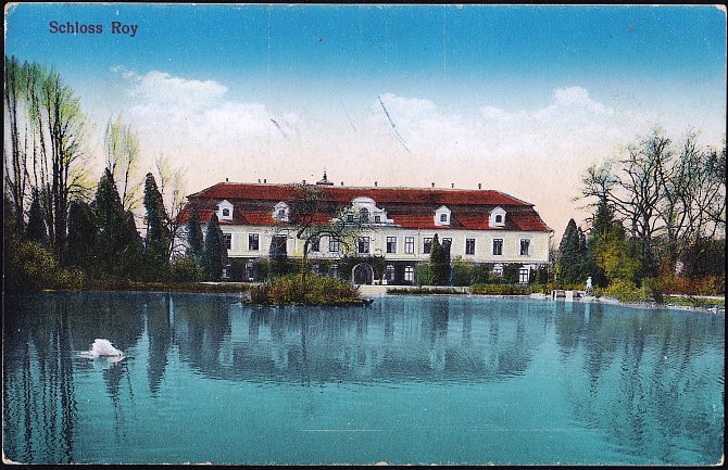 V karvinské výstavní síni Muzea Těšínska je k vidění výstava historických pohlednic z Karviné a Fryštátu.  snímky jsou z archivu MT