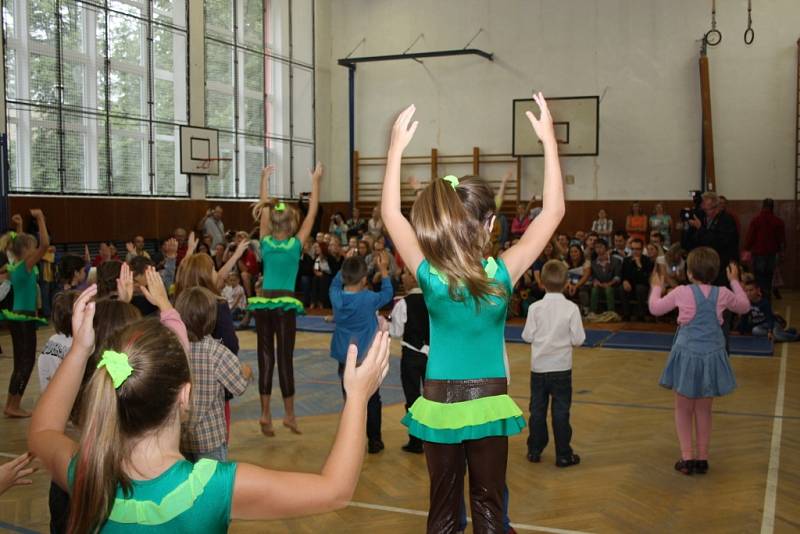 Slavnostní zahájení školního roku a vítání prvňáčků v havířovské ZŠ F. Hrubína. 