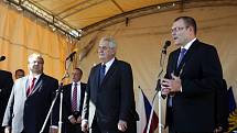Prezident Zeman při setkání s občany Karviné.