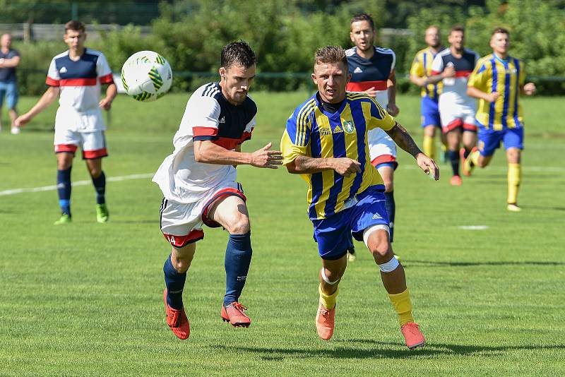Fotbalový klub SK Stonava. V poslední přípravě před sezonou domácí hráči (ve žlutém) porazili Věřňovice 4:1.