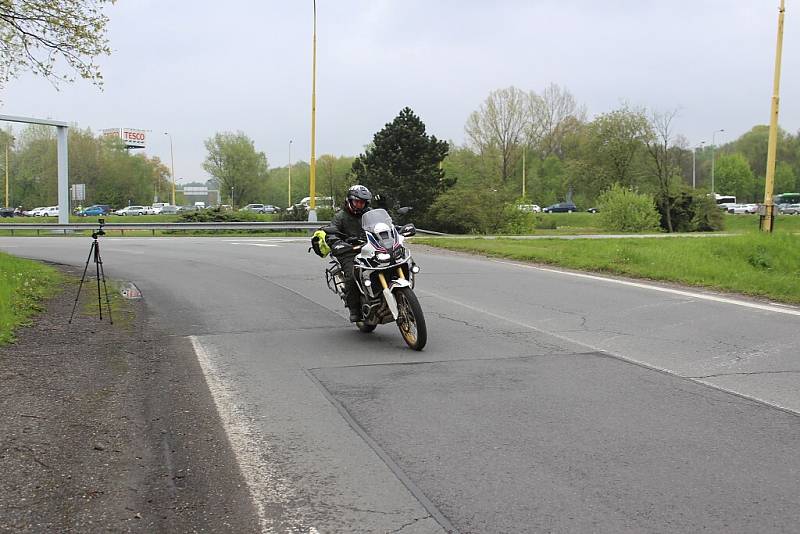 Společná jarní vyjížďka motorkářů z Havířova do Dobré. 